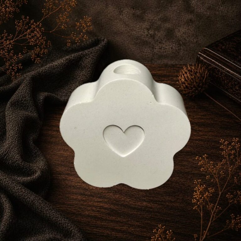 Blume Vase mini 4,5cm · Gips · Allgemein · Nr. MH-1C4FV2 · Mihamei Einzelstück